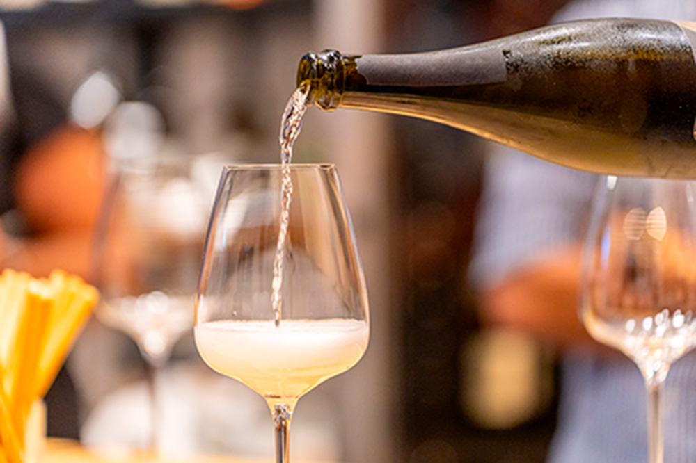 Le Pop Le Verre et La Bouteille 